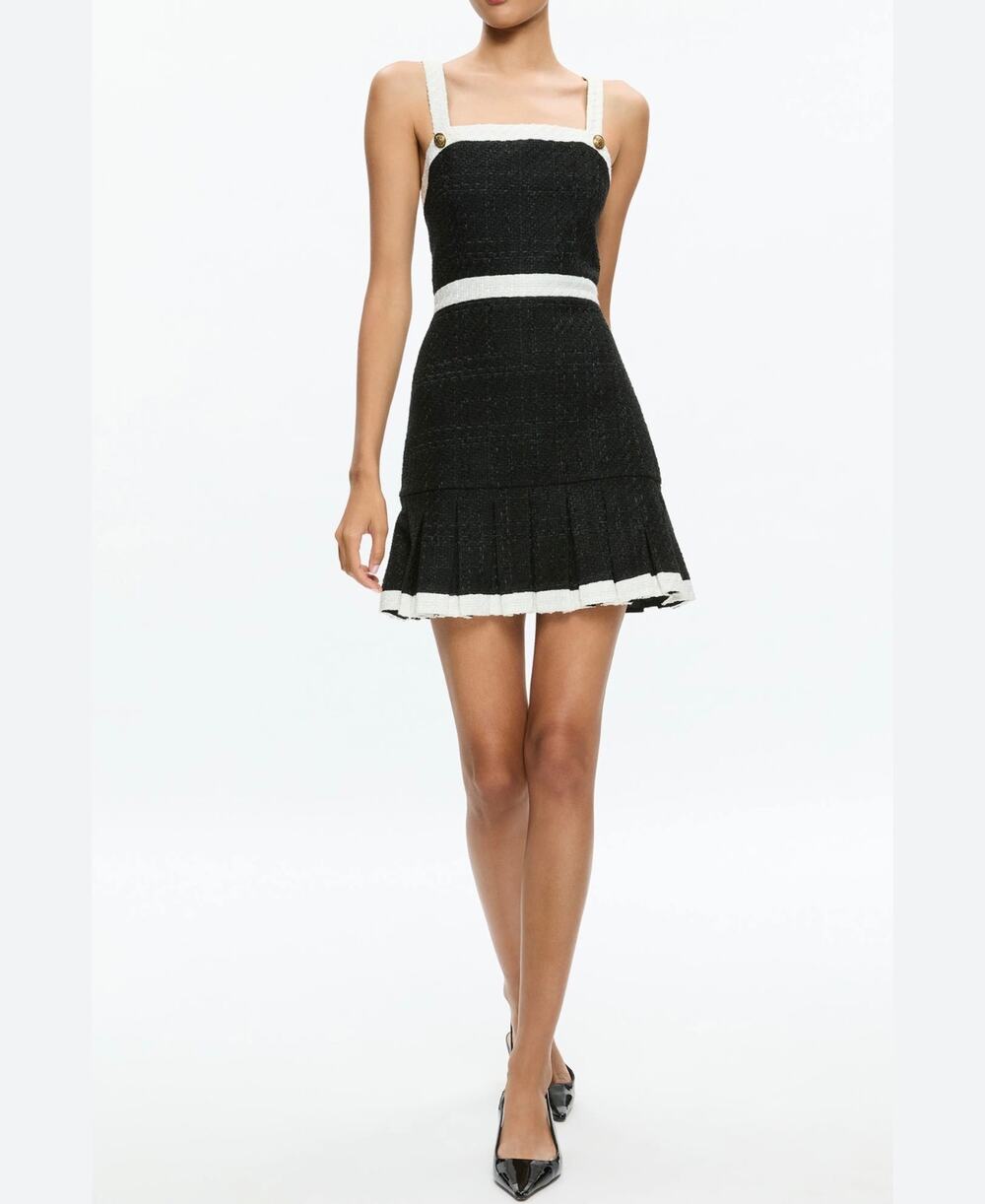 Alice + Olivia Black White Tweed Mini Dress Size 2 NWT Pleated Hem Bouclé